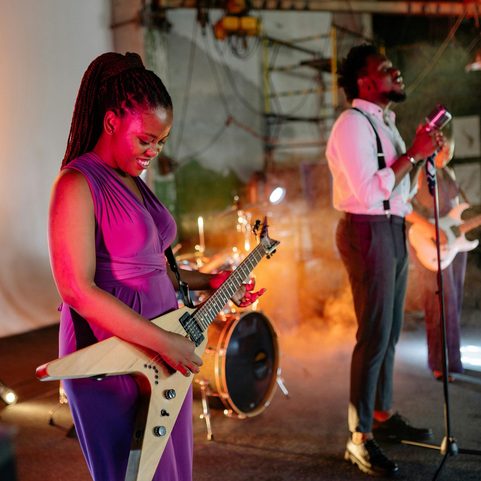 Participez à nos auditions! Montrez votre talent et rejoignez notre communauté artistique dynamique.recherche d'artistes 